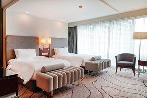 Deluxe Room, 2 Twin Beds | Premium bedding, down comforters, minibar, in-room safe - Pullman Shanghai Central-in XinTianDi & Yu Garden Area (Shanghai)