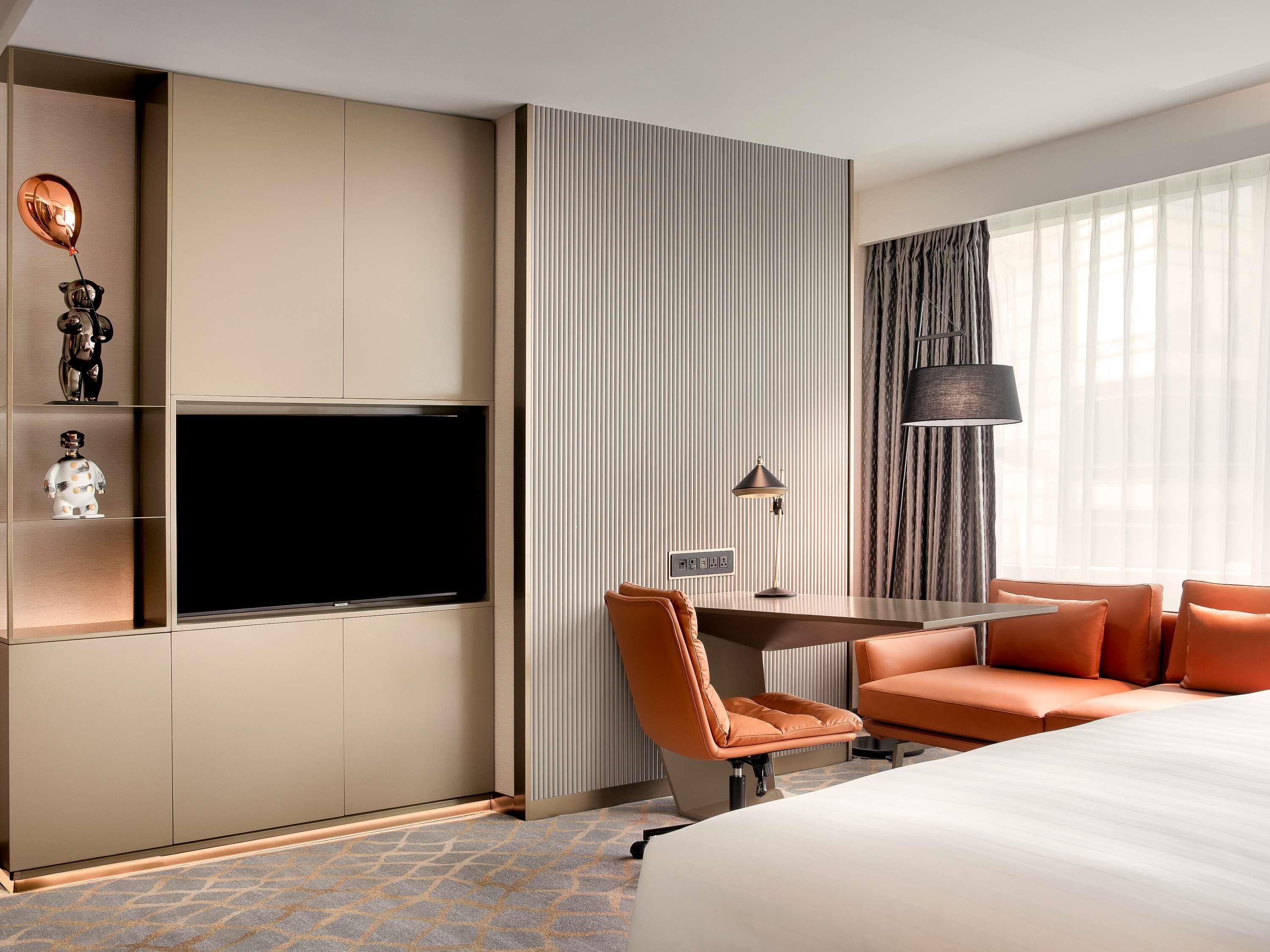 Habitación ejecutiva, 1 cama King size, con acceso al salón lounge del club | Ropa de cama de alta calidad, edredón y minibar 