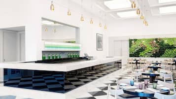 2 Restaurants, Mittagessen, Abendessen, internationale Küche