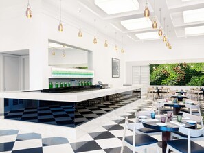 2 restaurants, lunch, dinner served; international cuisine