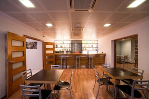 TV - Hotel Serrano (Córdoba)