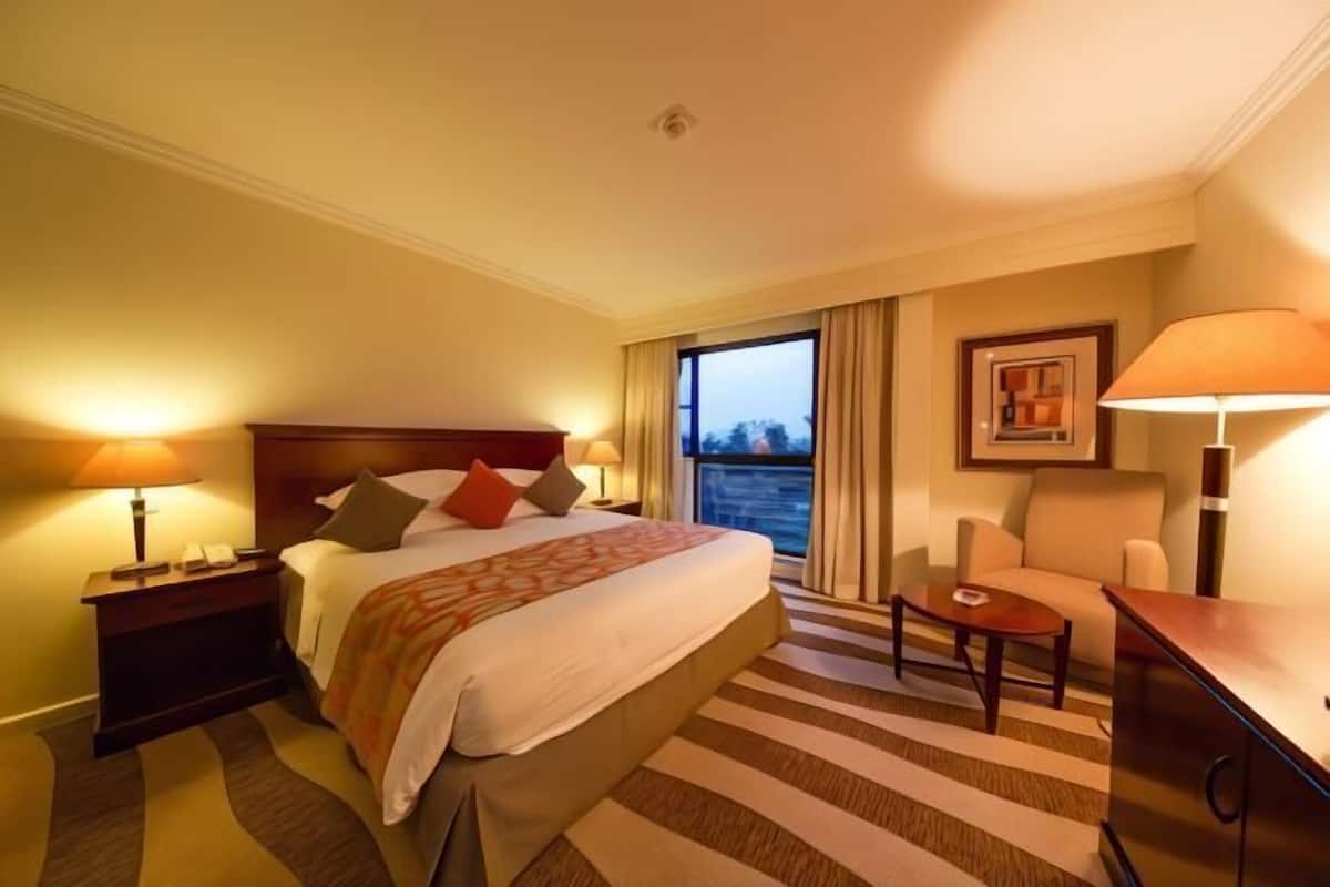 1 bedroom, minibar, in-room safe, desk