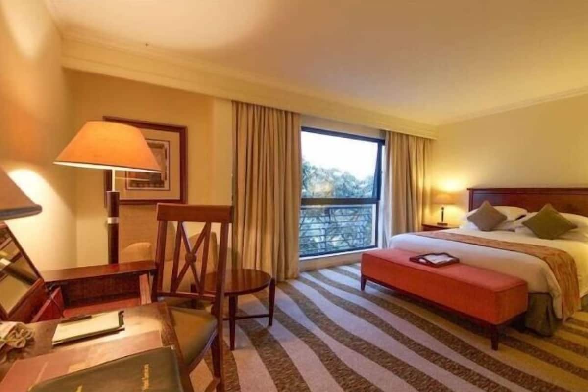 1 bedroom, minibar, in-room safe, desk