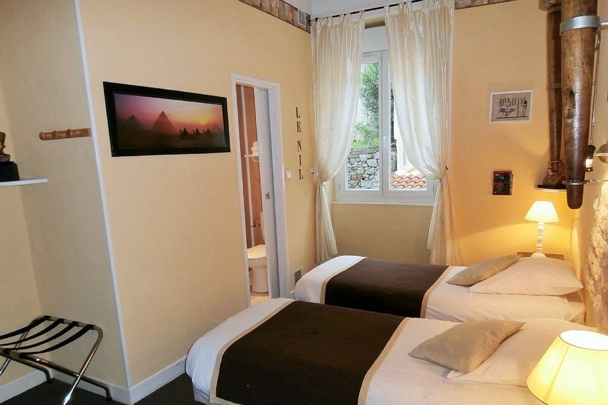 Standard Room | Individually decorated, desk, iron/ironing board, rollaway beds
