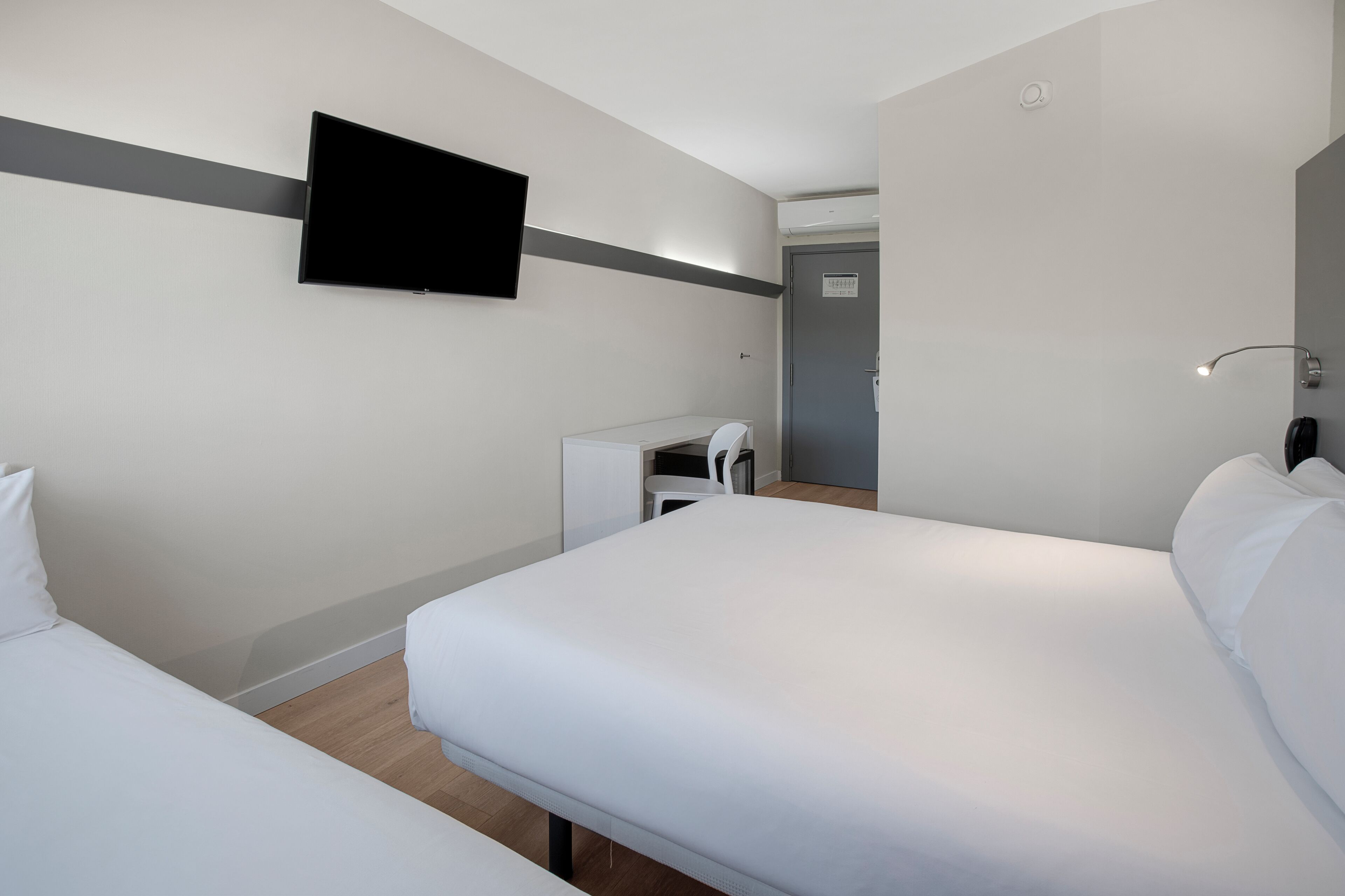 Photo - B&B HOTEL Barcelona Granollers
