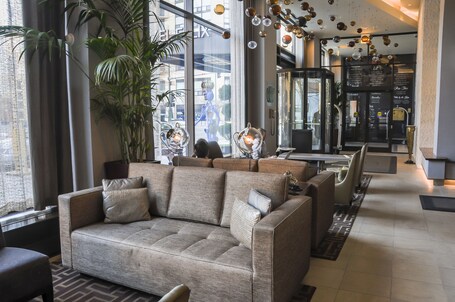 Hotel Felix River North Magnificent Mile - Image 49