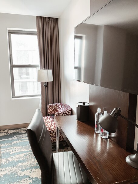 Hotel Felix River North Magnificent Mile - Image 43
