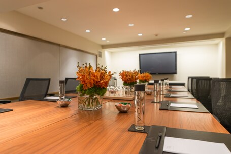 Hotel Felix River North Magnificent Mile - Image 34
