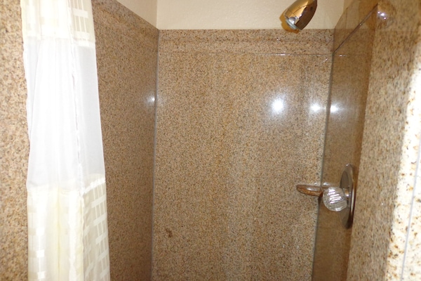 Standard Double Room, 2 Double Beds | Bathroom shower