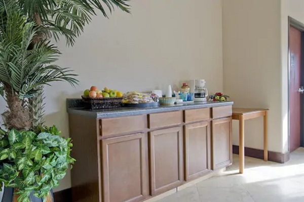 Free continental breakfast