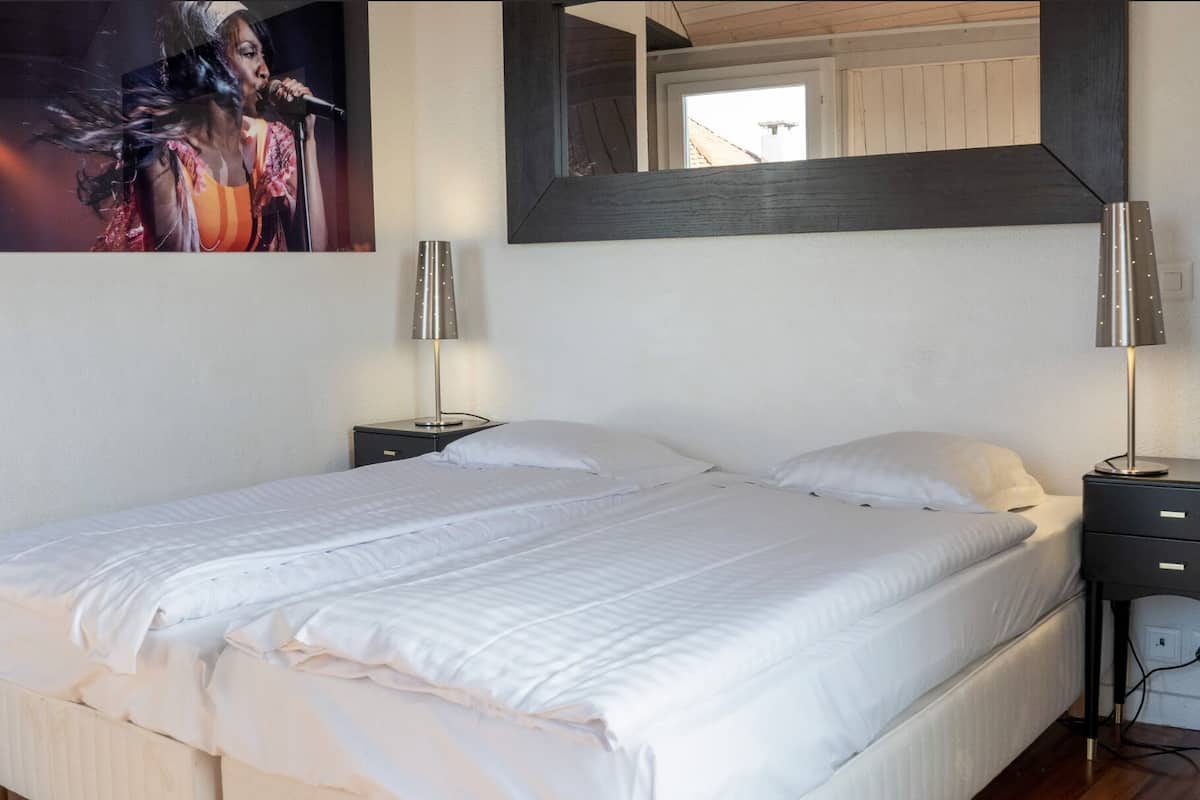 Superior room | 1 bedroom, premium bedding, in-room safe, individually decorated