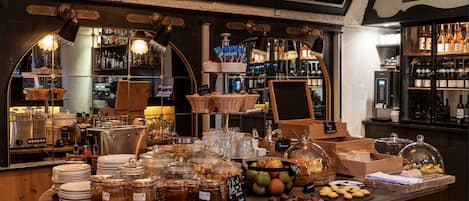 Literie de qualité supérieure, coffres-forts dans les chambres