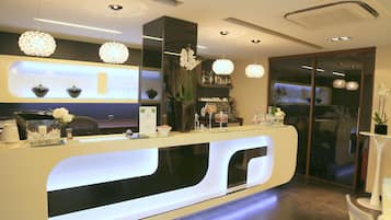 Mostrador para check-in y check-out
