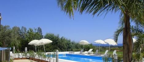 Seasonal outdoor pool