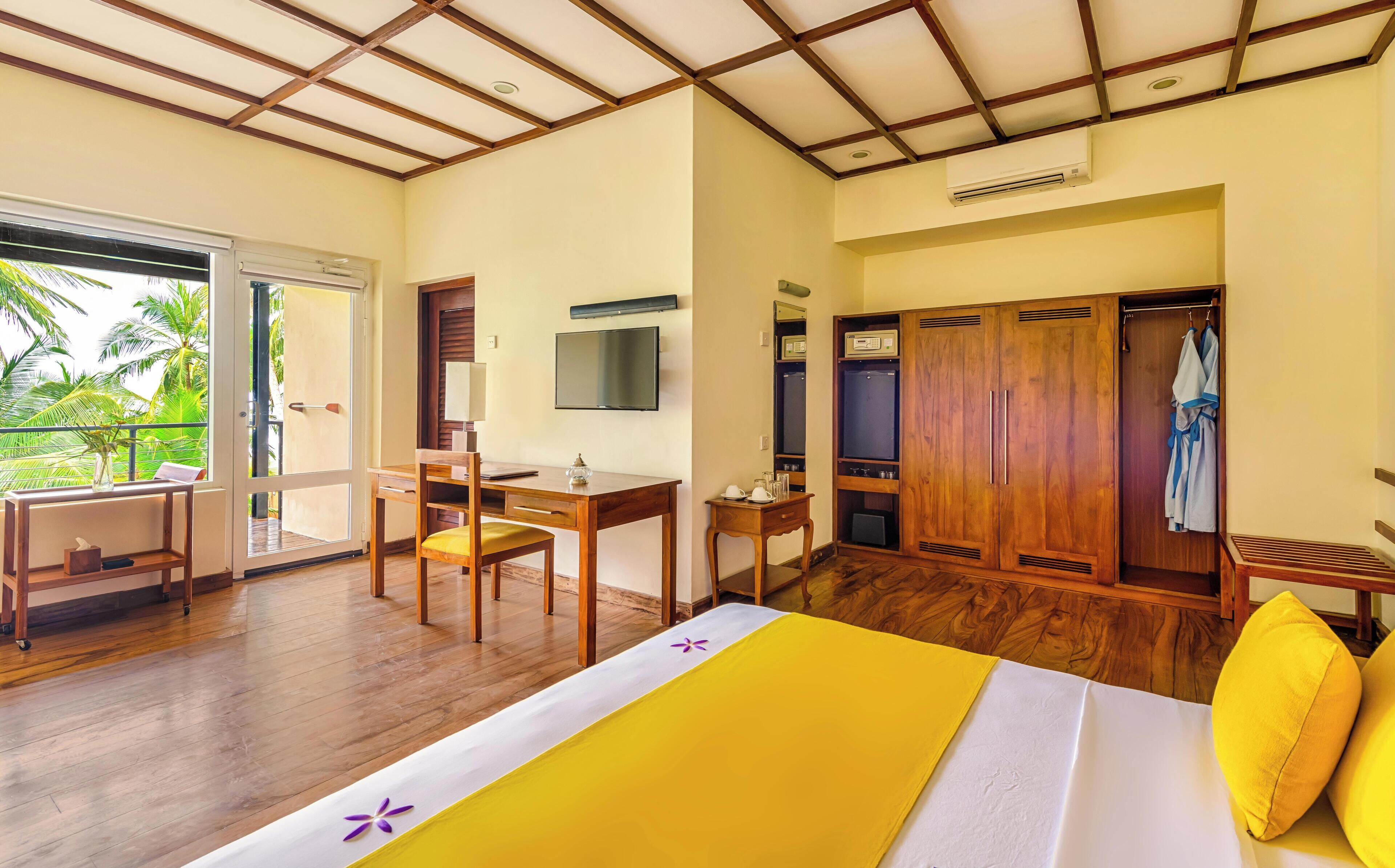 1 bedroom, minibar, in-room safe, desk