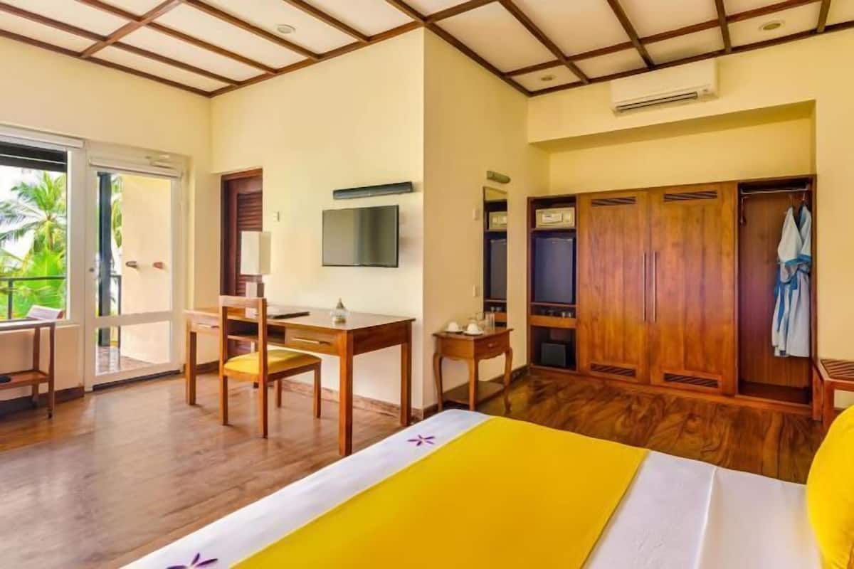 1 bedroom, minibar, in-room safe, desk