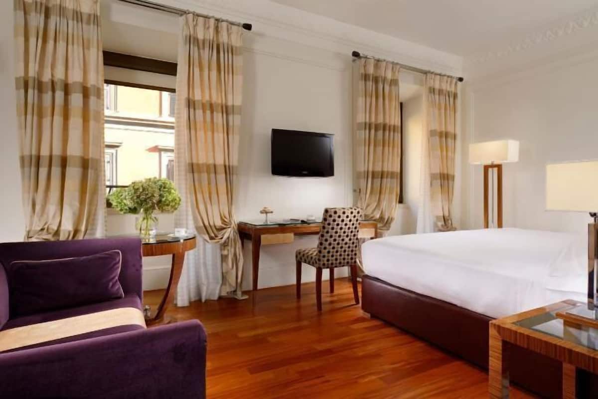 Allergiatestatut vuodevaatteet, untuvapeitot, tallelokero huoneessa