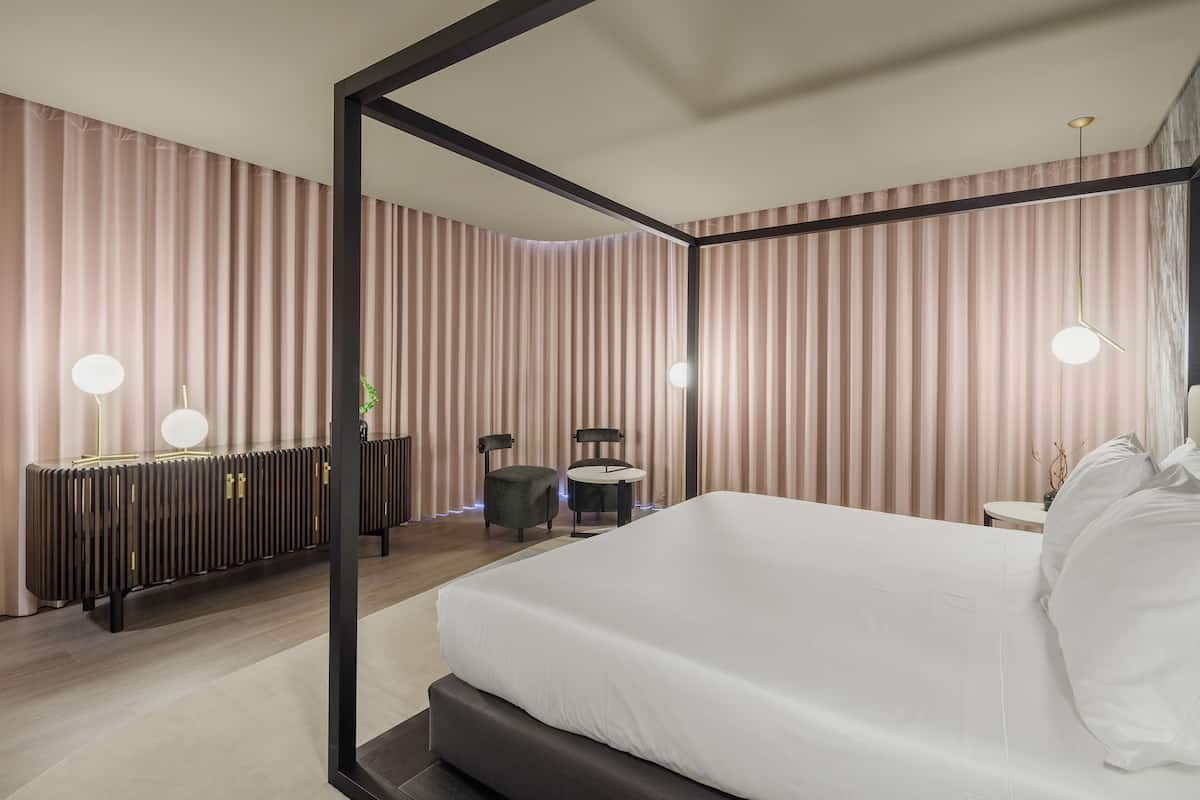 1 bedroom, minibar, in-room safe, desk