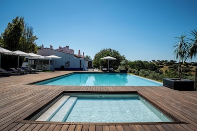 Horta da Moura by WOT Signature