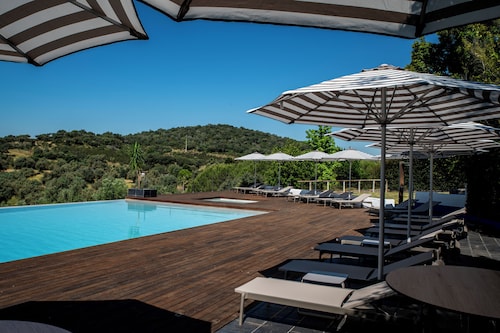 Horta da Moura by WOT Signature