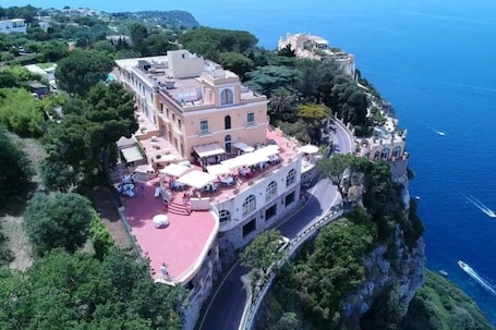 Exterior. Hotel San Michele