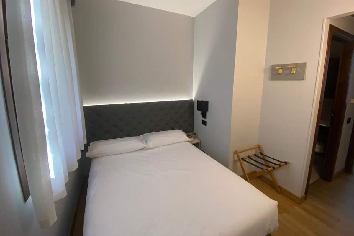 1 bedroom, minibar, blackout drapes, WiFi (free)