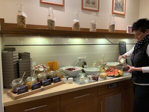Daily buffet breakfast for a fee