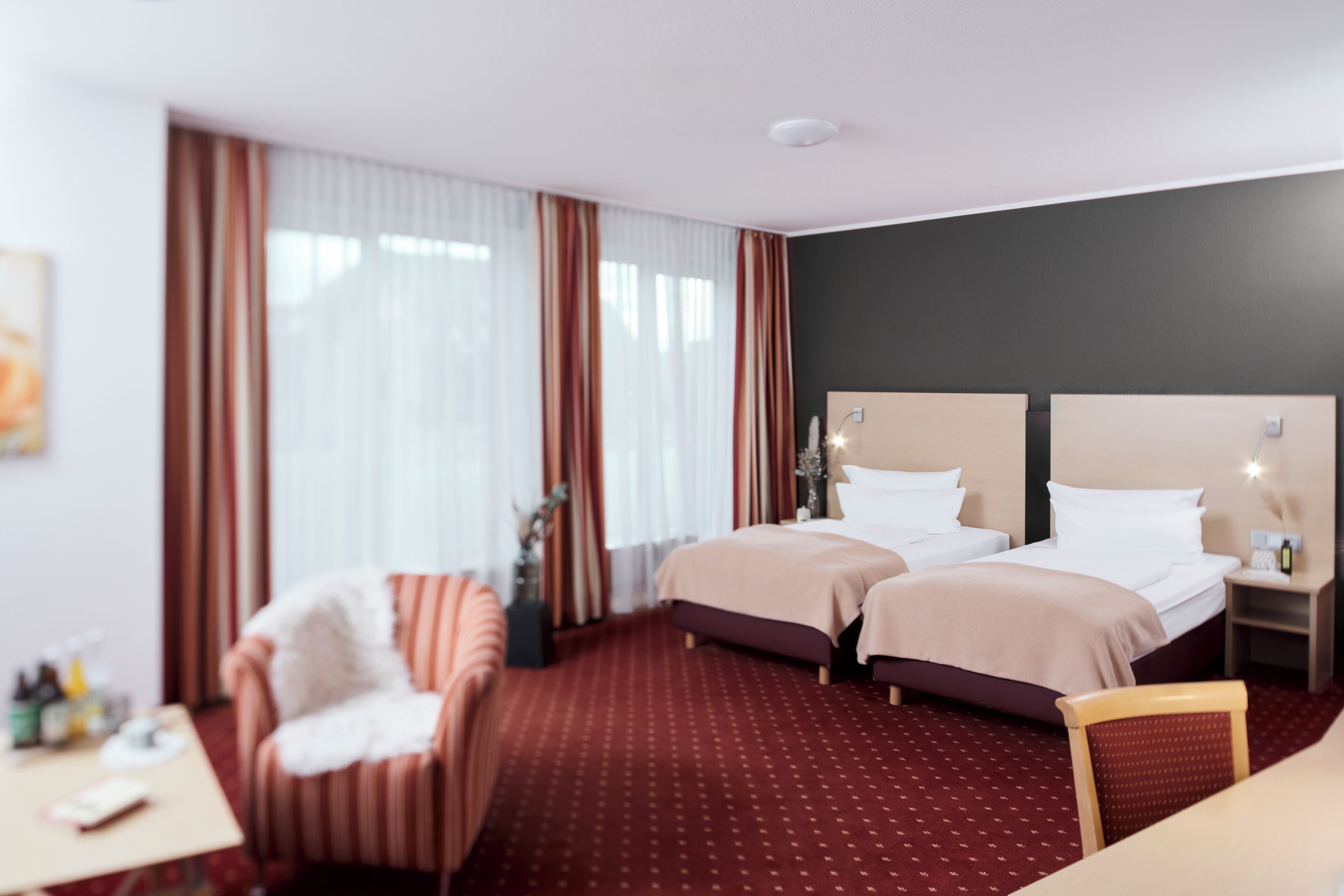 Junior Suite | Premium bedding, in-room safe, desk, laptop workspace