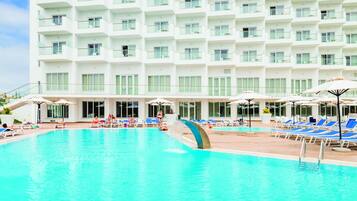 Indoor pool, outdoor pool, sun loungers