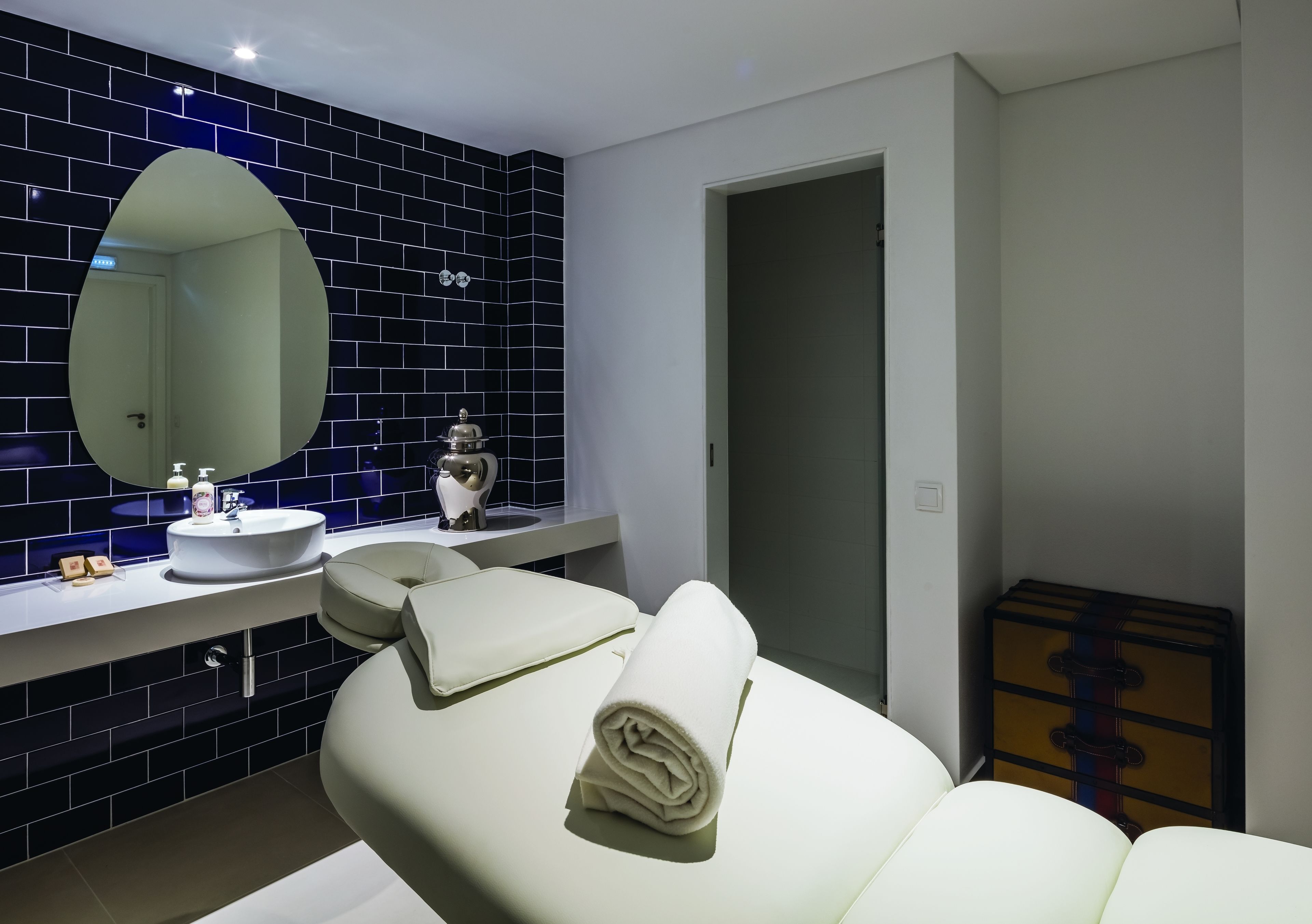 turkish bath/hammam, 2 treatment rooms, massages