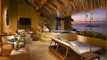 Cala de Mar Penthouse Master Suite | Ropa de cama de alta calidad y artículos del minibar gratis