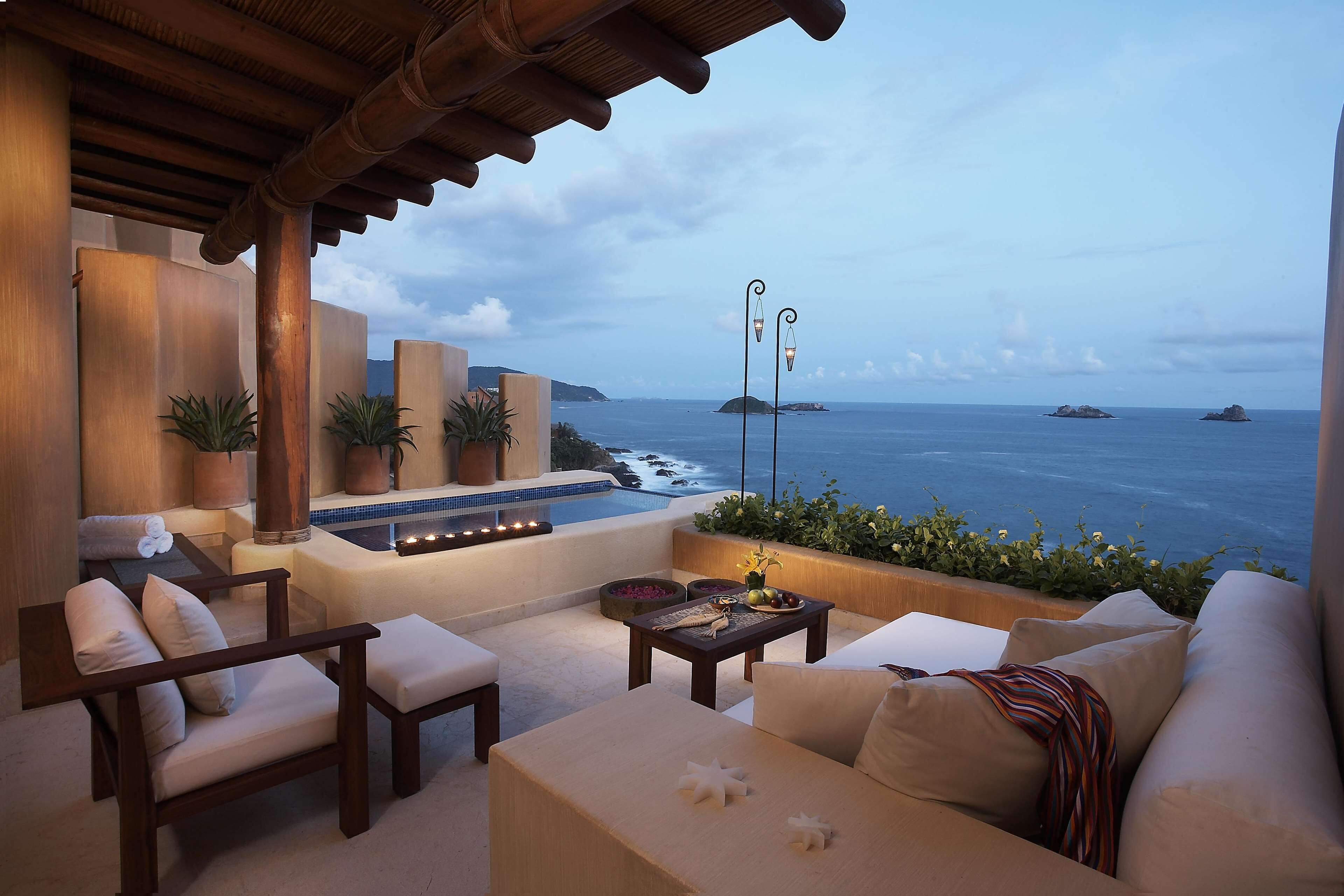 Romance Deluxe Ocean Front Suite | Intérieur