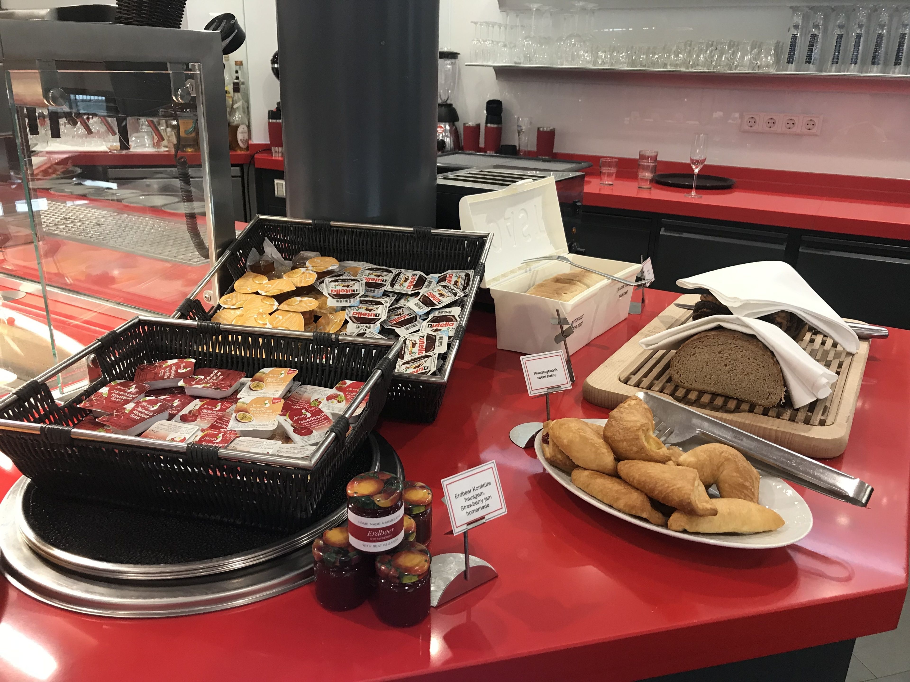 朝食ビュッフェ