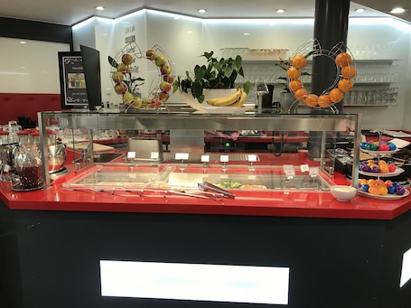 Desayuno buffet incluido todos los días
