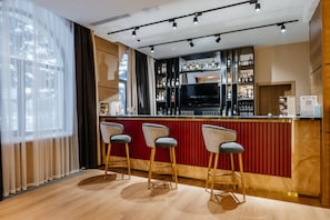 Bar (on property) - Ramada by Wyndham Astana (Astana)
