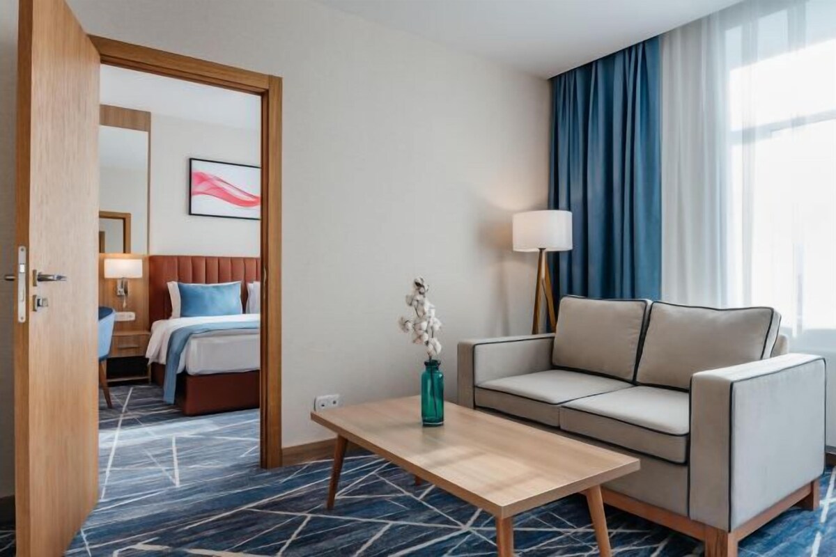 Minibar, in-room safe, desk, blackout drapes