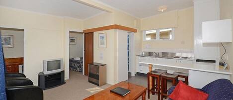 Téléviseur à DEL, lecteur de DVD