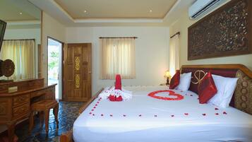 Pool Sea View Villa | 1 bedroom, minibar, in-room safe, desk