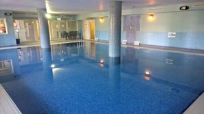 Piscine intérieure