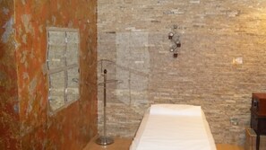 Massage - PRince Residence Apartments (Bucharest)