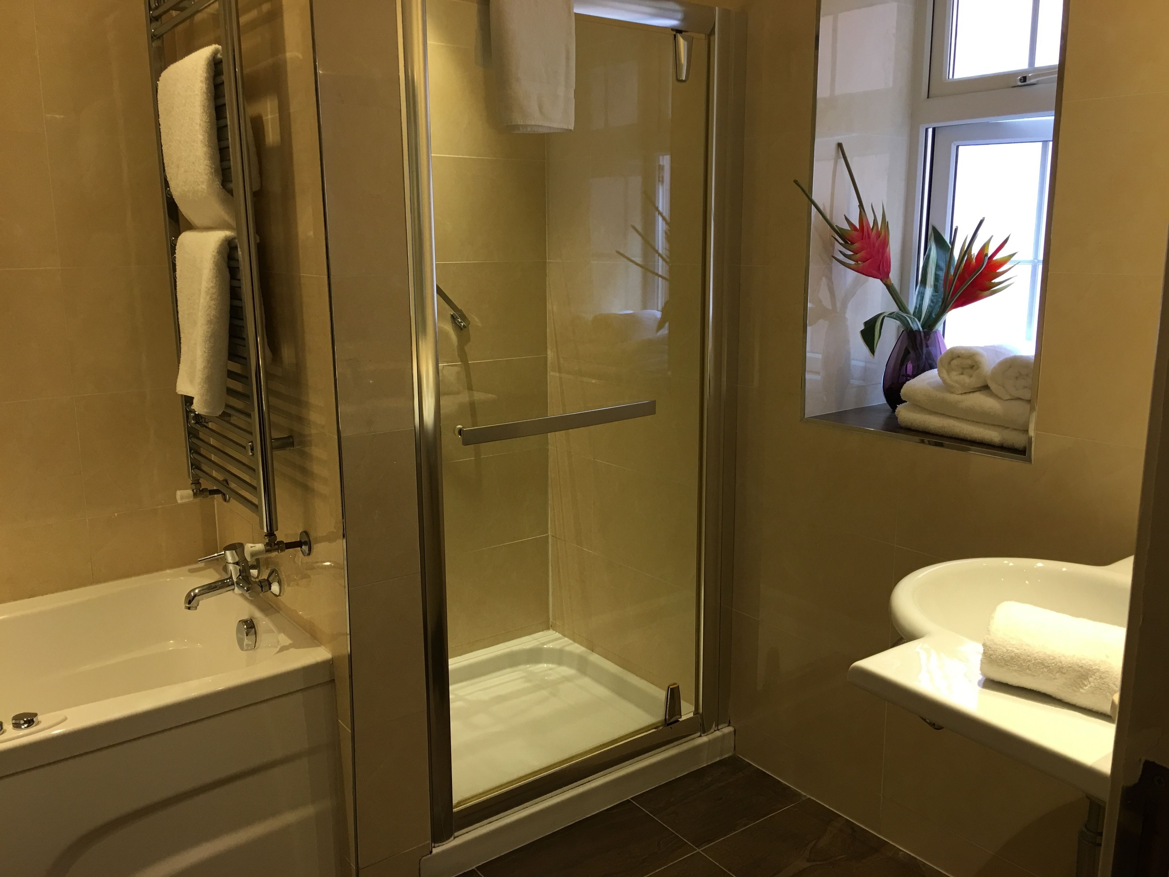 family room | bathroom | free toiletries, hair dryer, towels, soap