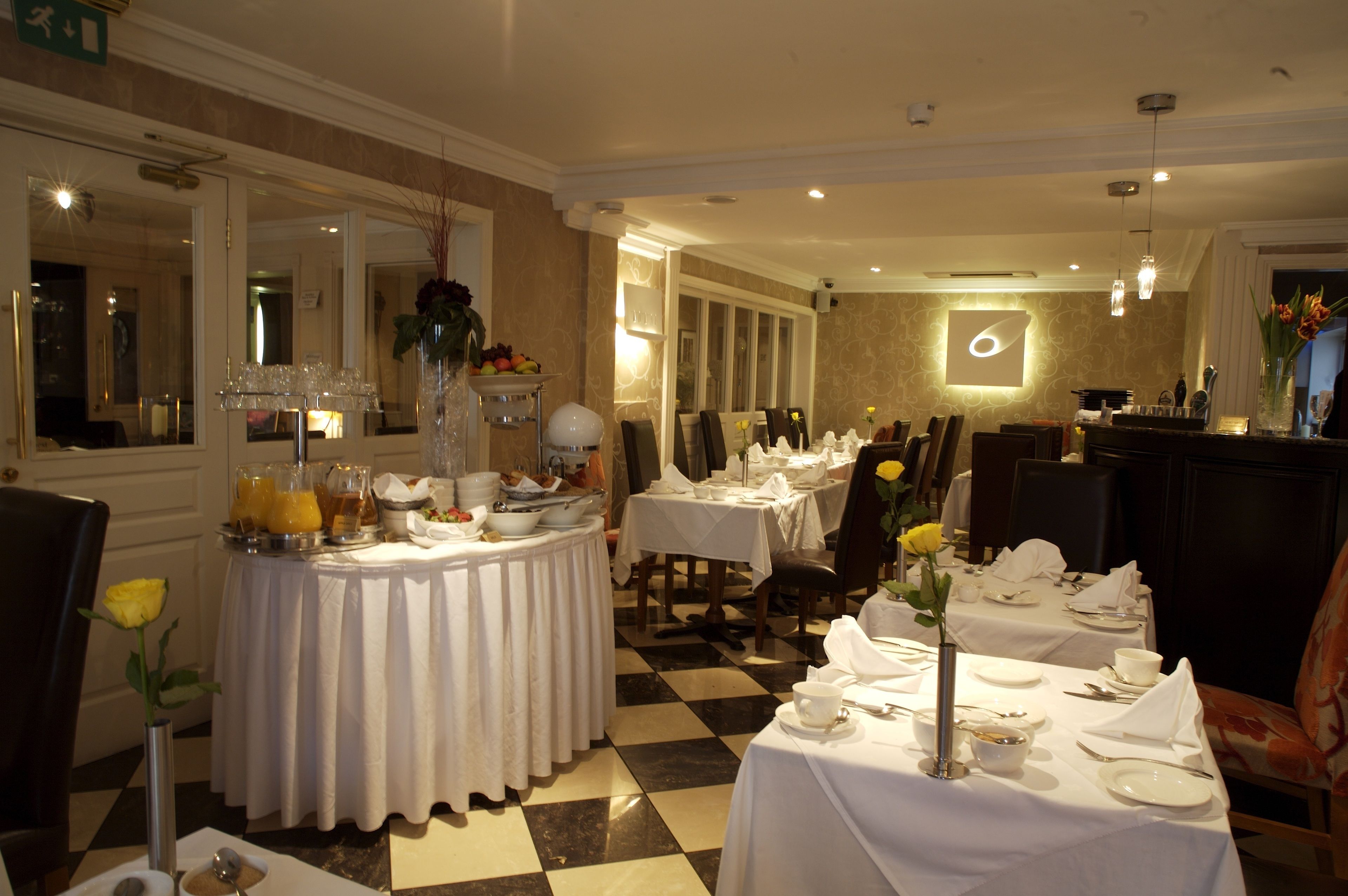 daily full breakfast (eur 13.95 per person)