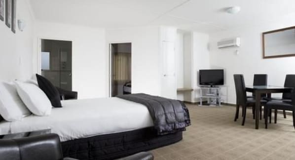 Desk, blackout curtains, iron/ironing board, free WiFi