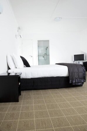 Desk, blackout curtains, iron/ironing board, free WiFi