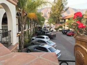 Exterior - Chantico Inn (Ojai)