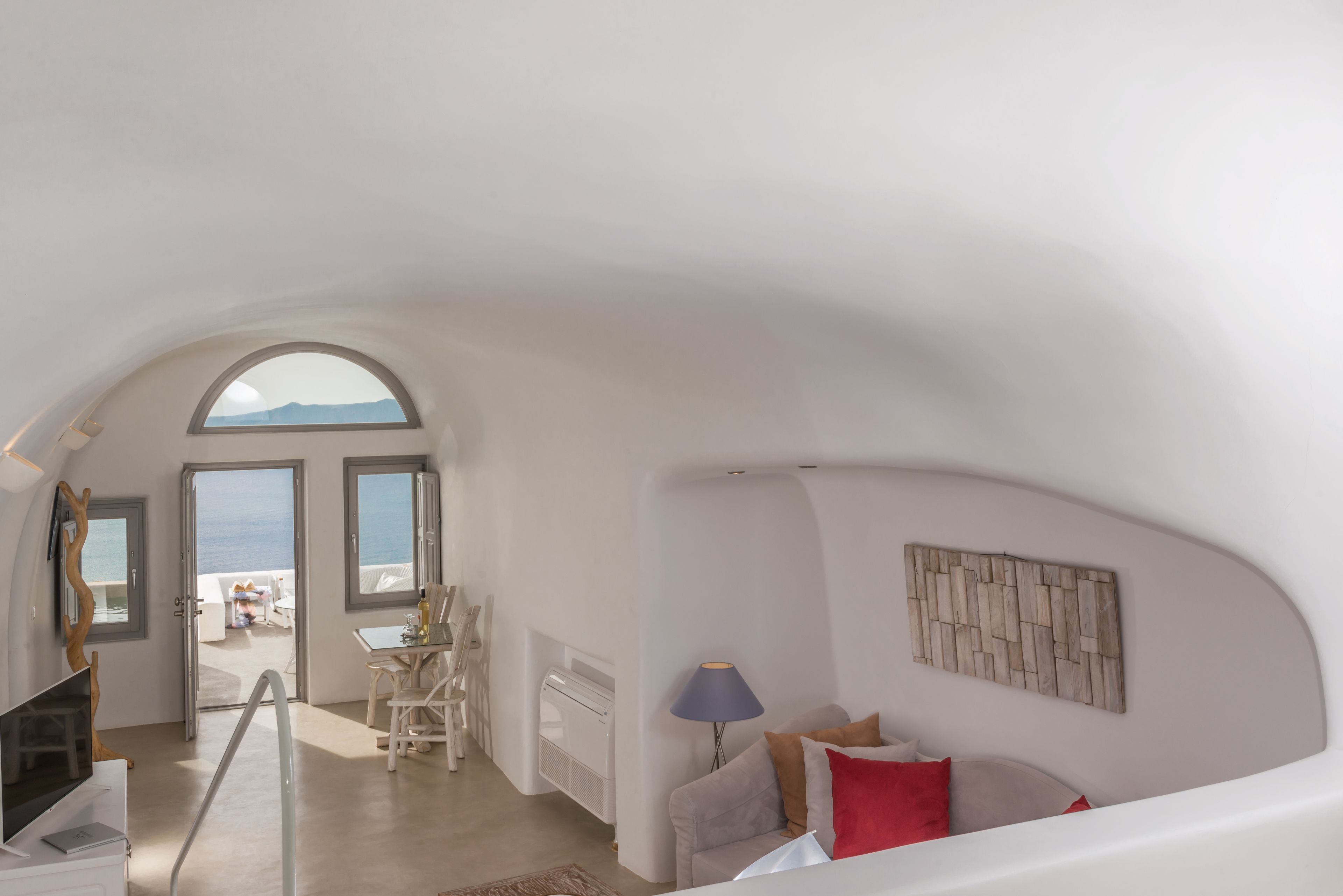 Photo - Iliovasilema Suites