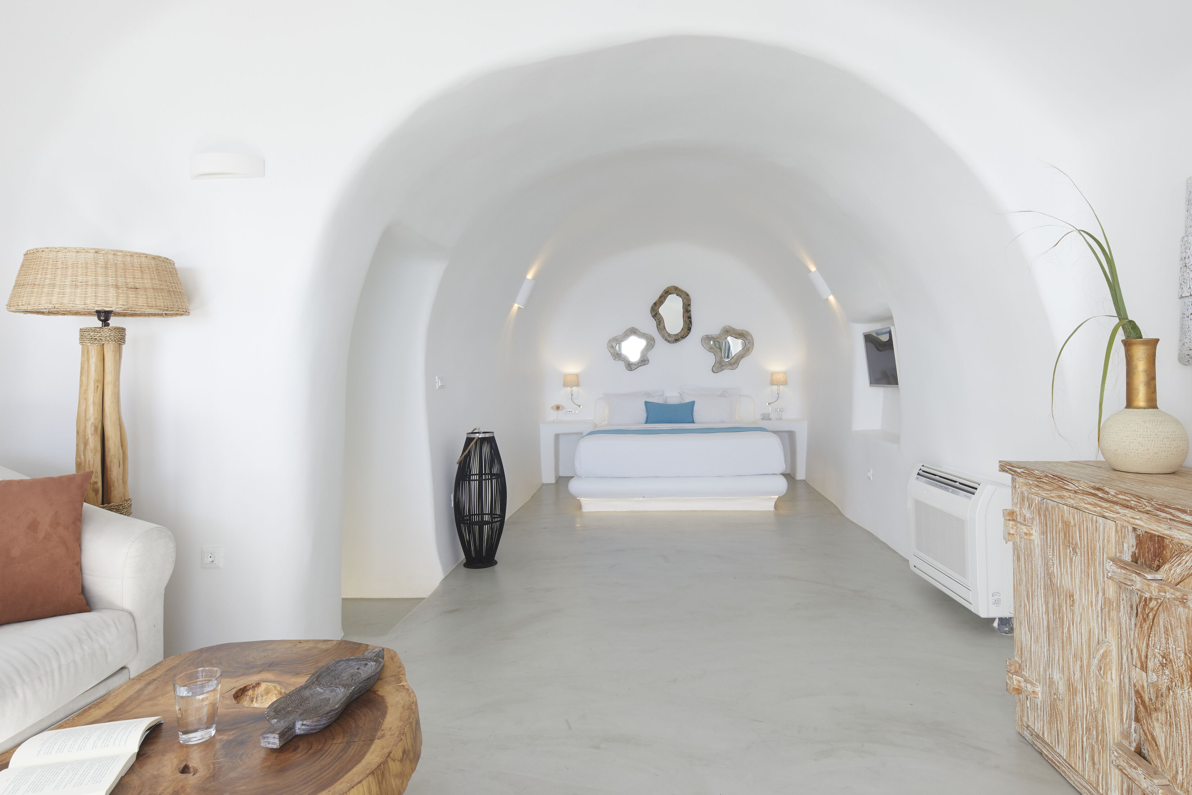 Photo - Iliovasilema Suites