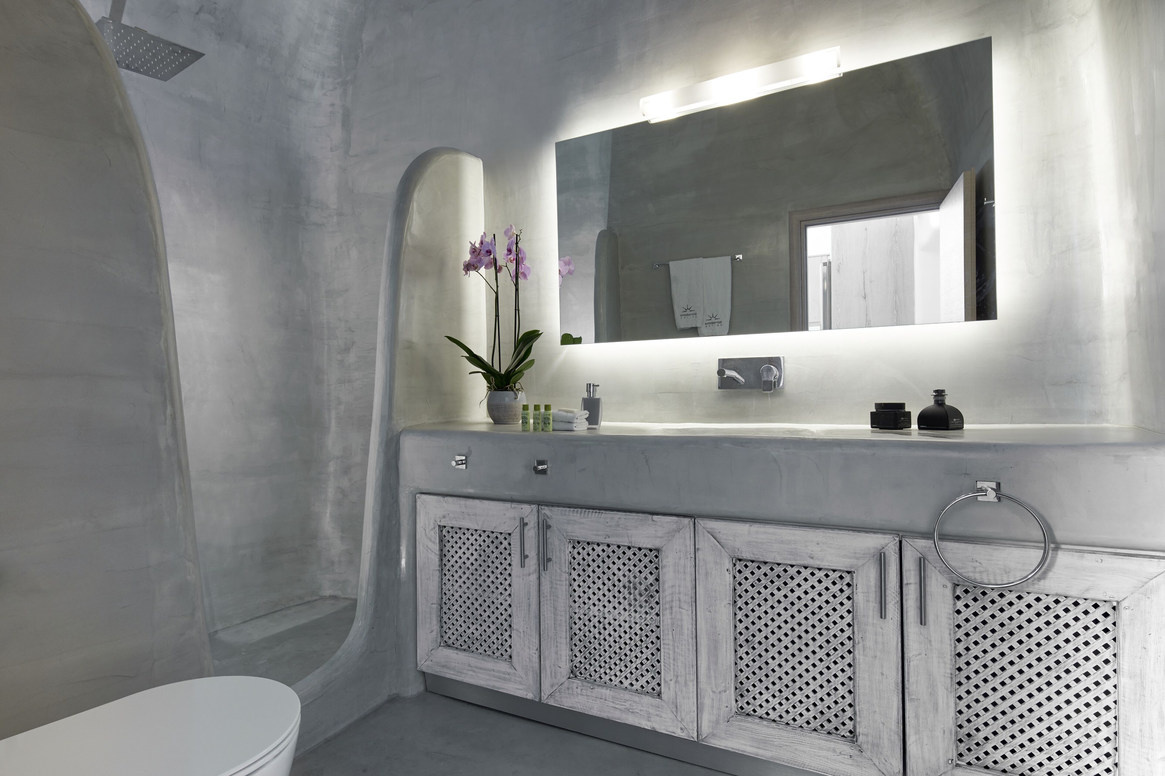 Photo - Iliovasilema Suites