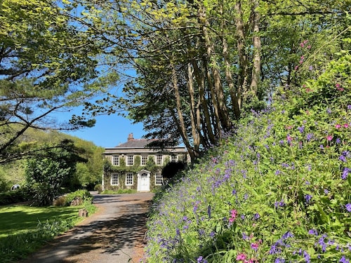 Rose In Vale Country House Hotel