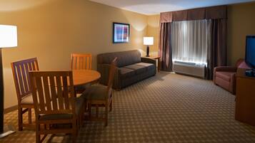 Suite, 1 Bedroom (Dining Area) | Desk, iron/ironing board, free cribs/infant beds, free WiFi